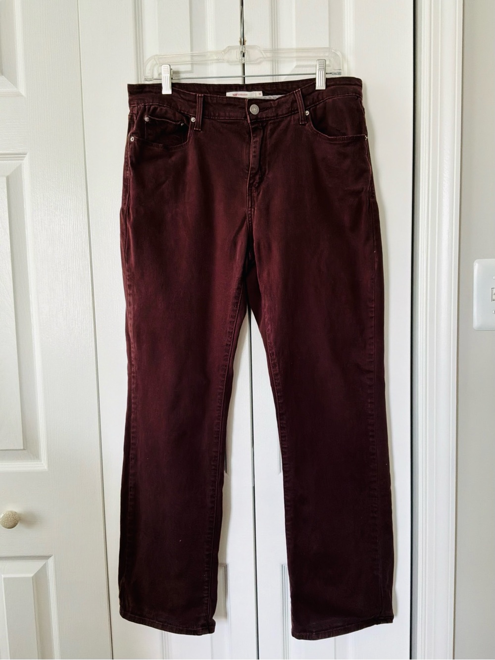 Women’s Levi’s 505 Straight Leg Burgundy Maroon/Oxblood Jeans Size 31 Regular 12